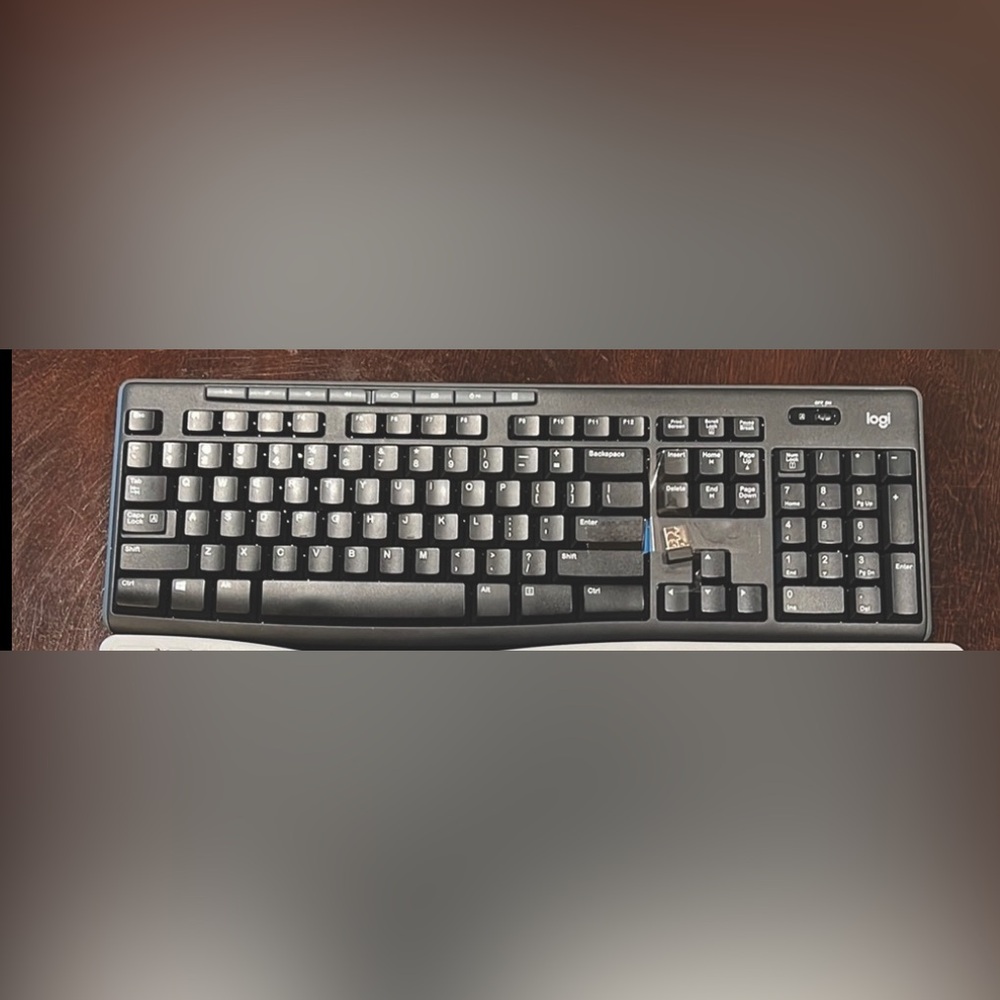 Logo Desk keyboard - FREE W/2 ITEM BUNDLE